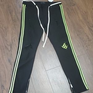 Brand new size 36 thrt jeans